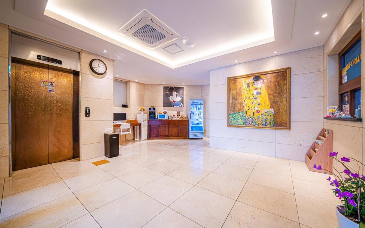Hotel Momo Пусан Экстерьер фото